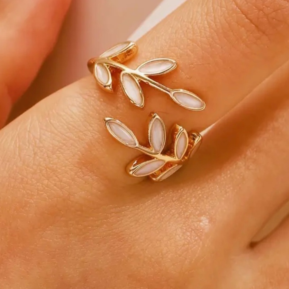 Personality Luxury Drop Glaze Style Leaf Open Ring 14K Gold Plated Ring